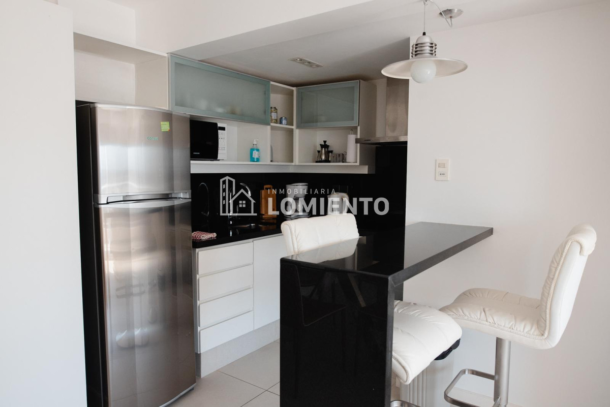 Apartamento ID.1066 - Alquiler anual-temporada apartamento 2 dormitorios Lux Tower 