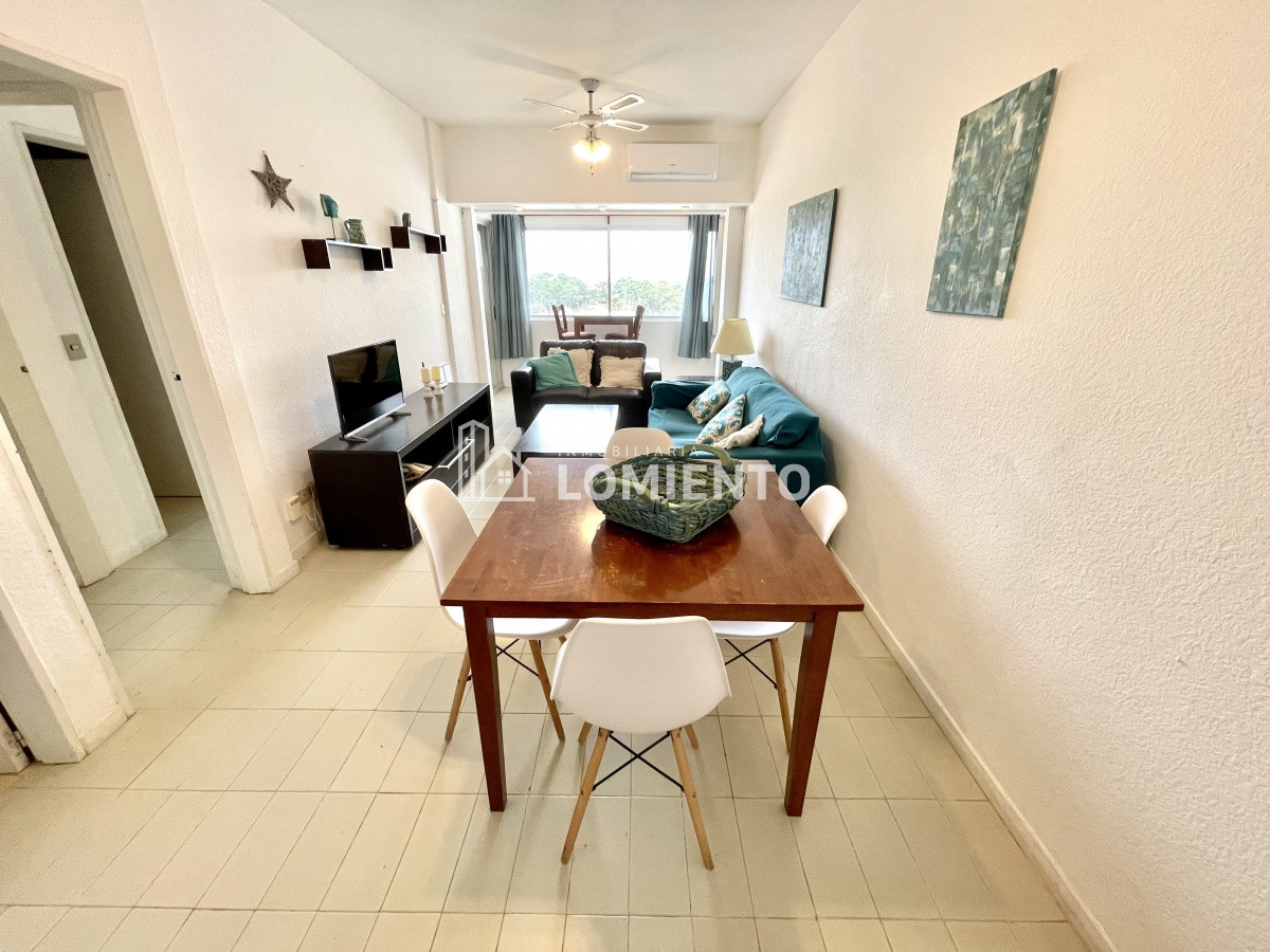 Apartamento ID.24 - Venta- Alquiler temporada apartamento 2 dormitorios Zona Roosevelt 