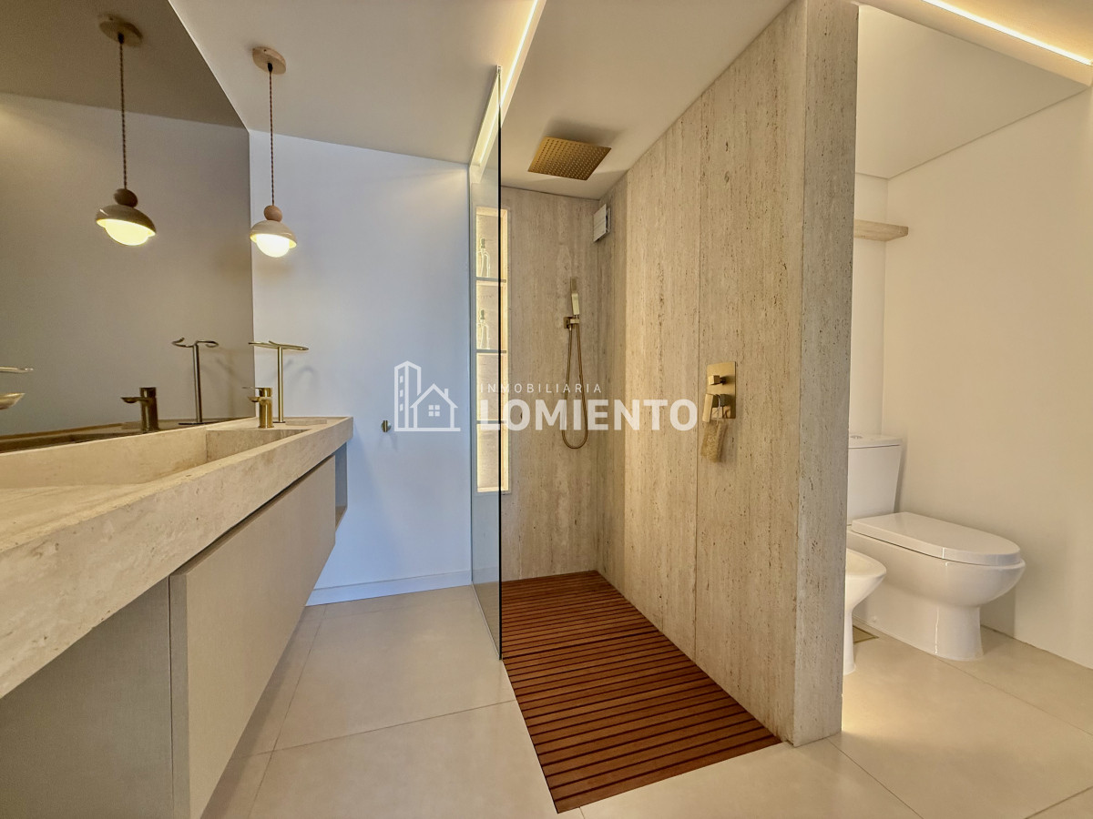 Apartamento ID.1663 - Venta exclusivo apartamento 4 dormitorios Playa Brava 