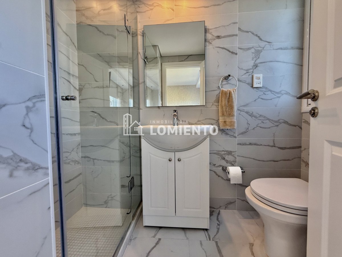 Apartamento ID.1812 - Venta- alquiler anual apartamento 3 dormitorios y Servicio Edificio Poseidon Laguna 