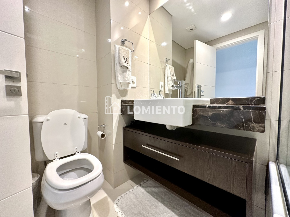 Apartamento ID.1395 - Venta- alquiler temporada apartamento 2 dormitorios con vista al mar Edificio Cruceros