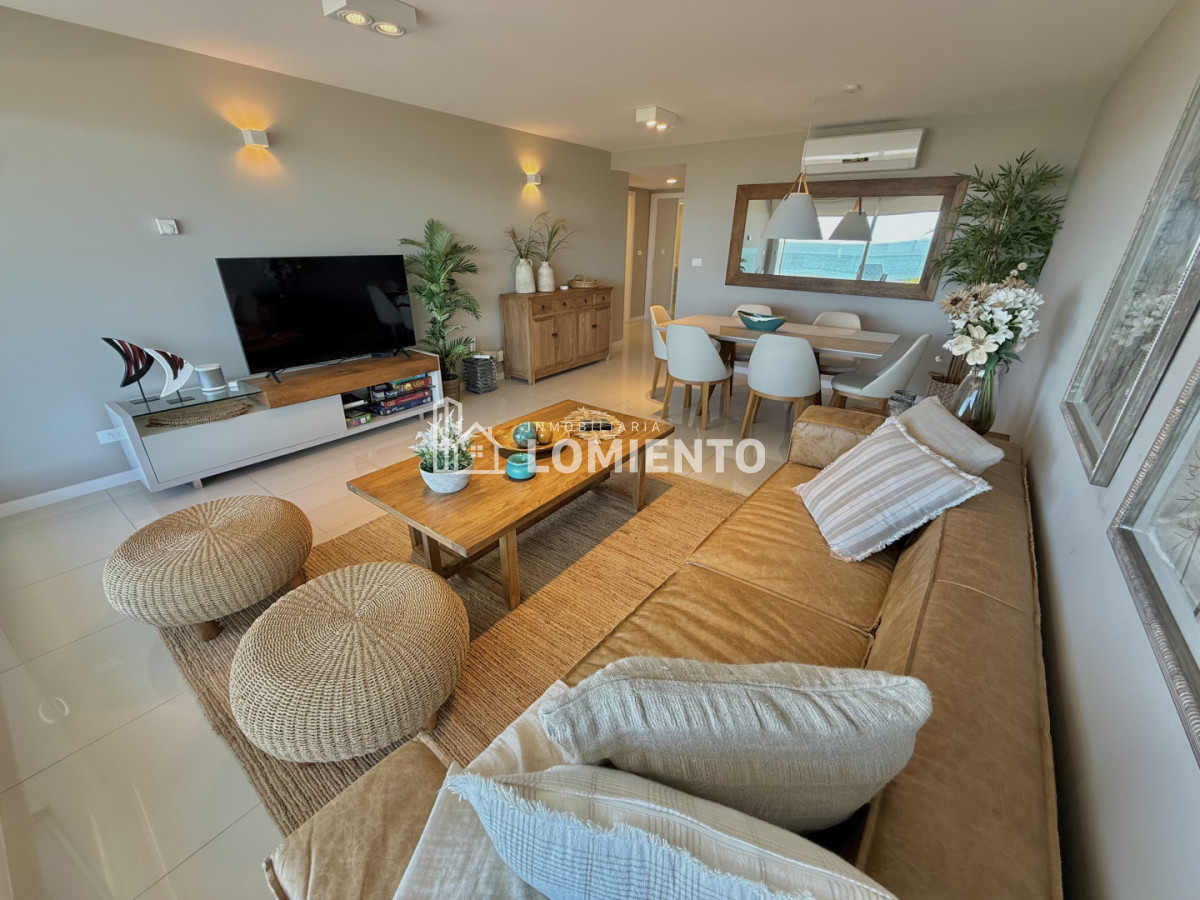 Apartamento ID.1804 - Venta apartamento 2 dormitorios y servicio Edificio Horizonte 