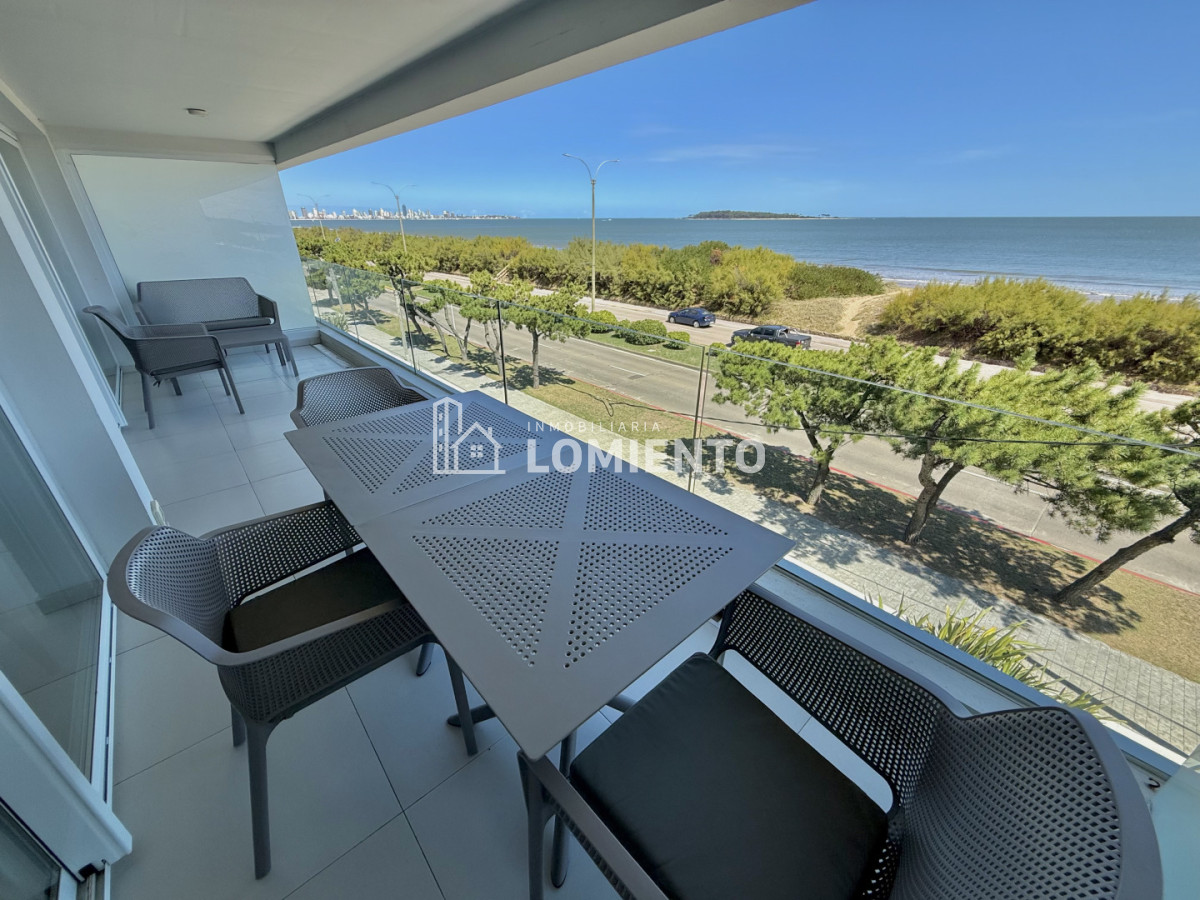 Apartamento ID.1804 - Venta apartamento 2 dormitorios y servicio Edificio Horizonte 