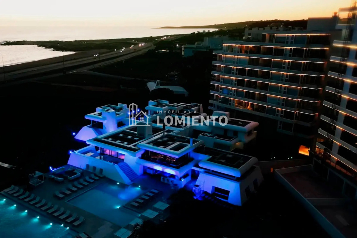 Apartamento ID.1812 - Venta- alquiler anual apartamento 3 dormitorios y Servicio Edificio Poseidon Laguna 