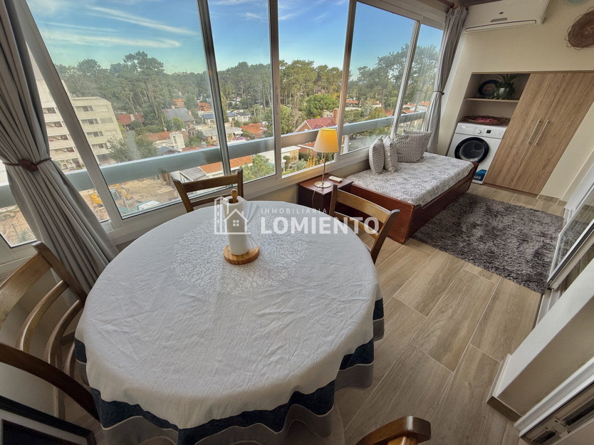Apartamento ID.1826 - Venta- alquiler anual amplio apartamento de 1 dormitorio Torre Punta del Este