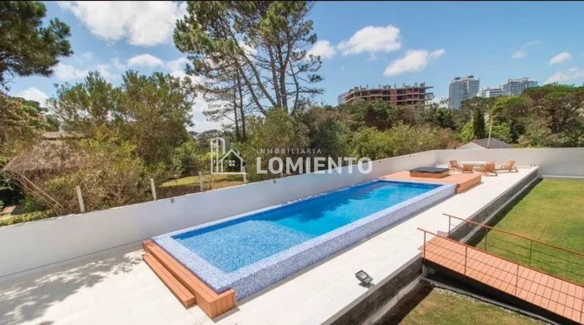 Apartamento ID.1645 - Oportunidad venta apartamento 3 dormitorios Torre Esmeralda 