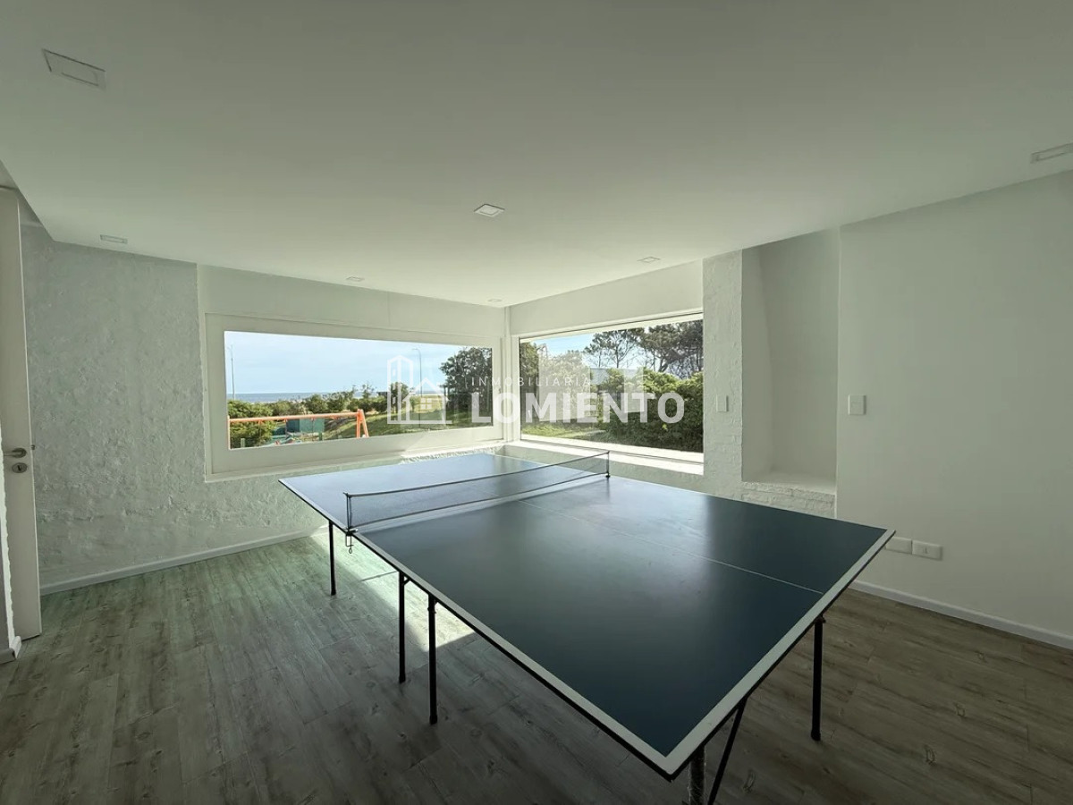 Apartamento ID.1812 - Venta- alquiler anual apartamento 3 dormitorios y Servicio Edificio Poseidon Laguna 
