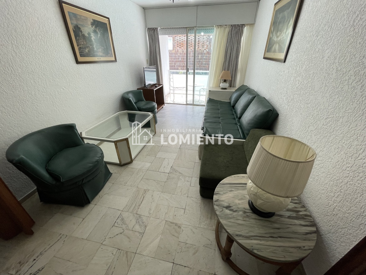 Apartamento ID.1300 - Venta apartamento 1 dormitorio y medio Zona Península 