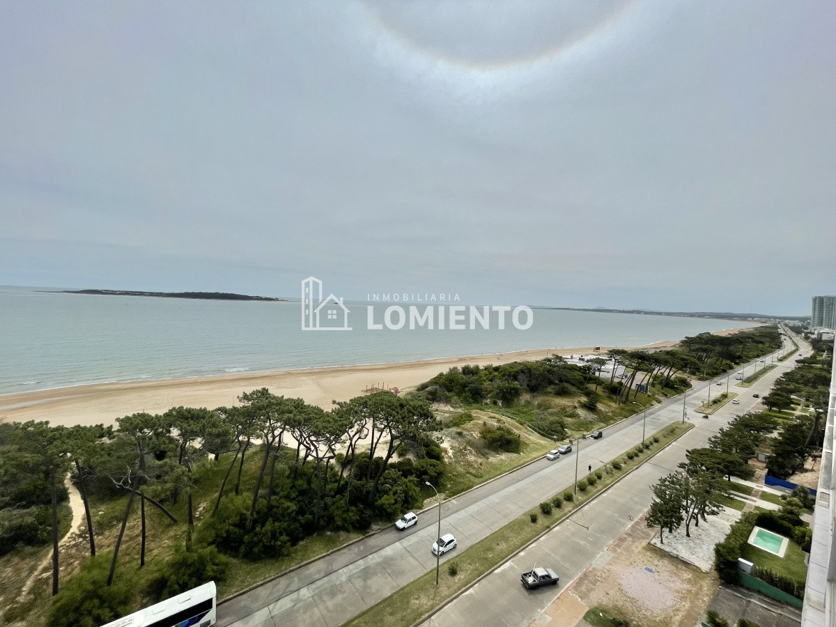Apartamento ID.1232 - Alquiler temporada apartamento 1 dormitorio Playa Mansa, vista al mar!!