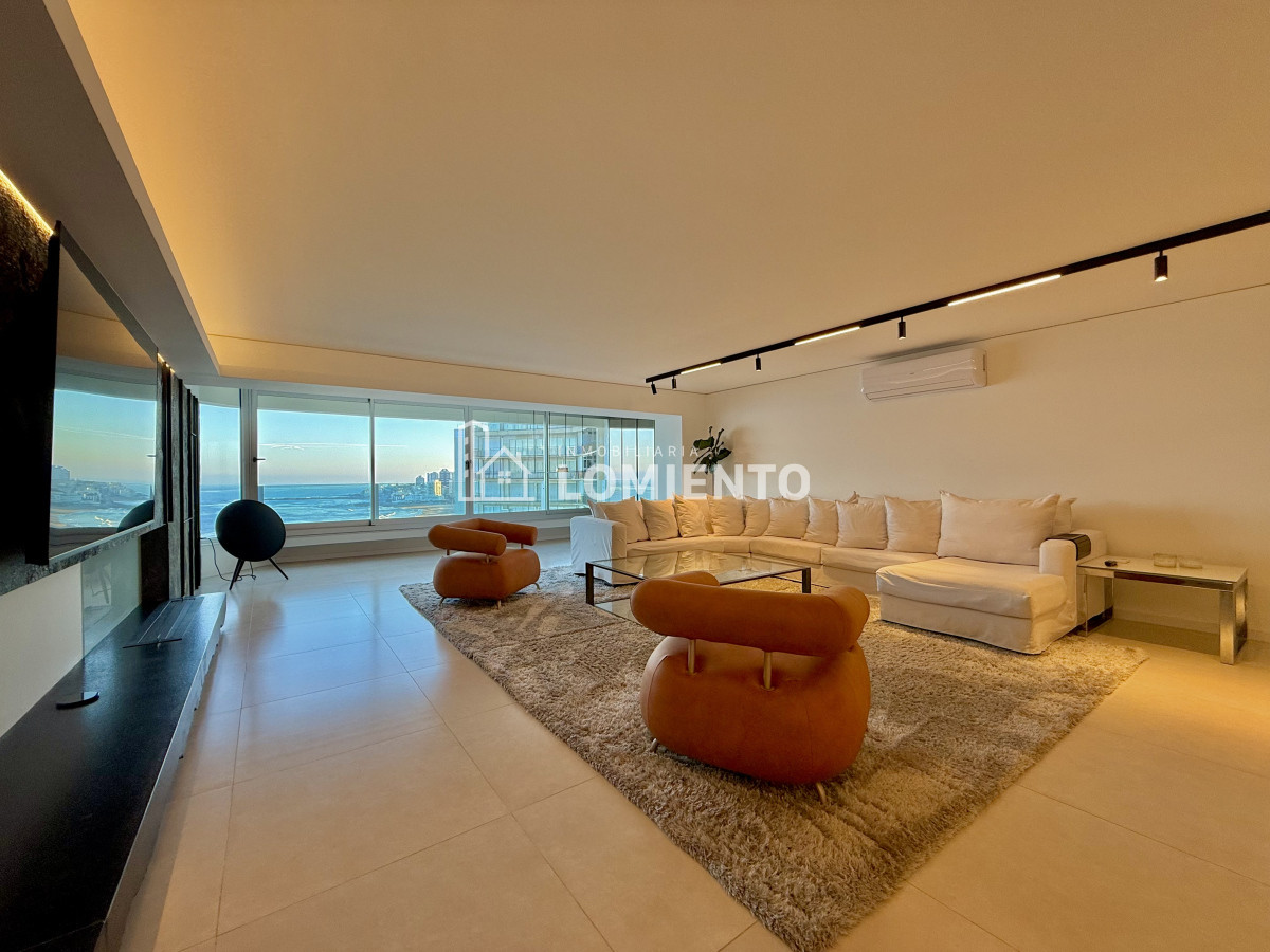 Apartamento ID.1663 - Venta exclusivo apartamento 4 dormitorios Playa Brava 