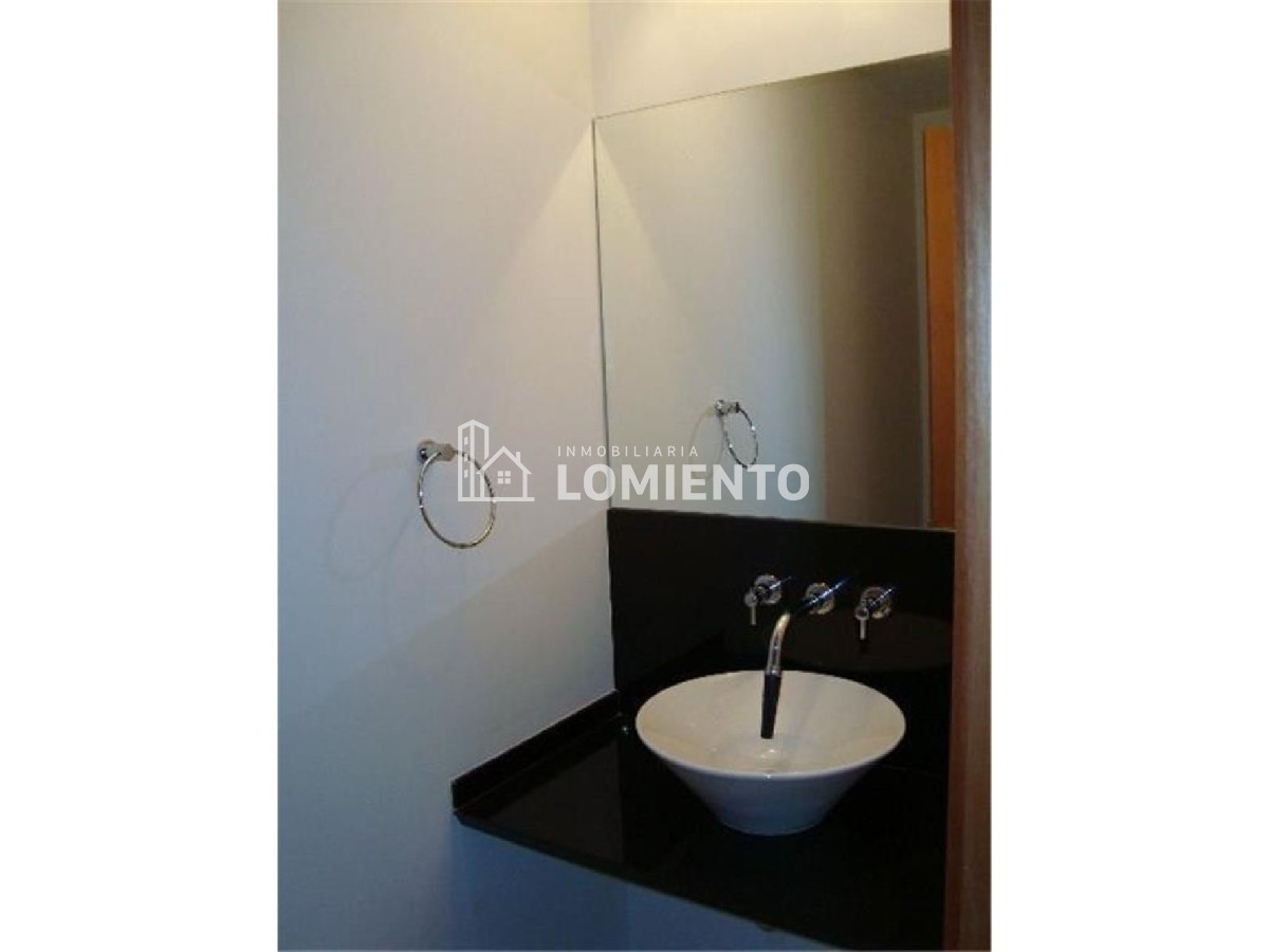 Apartamento ID.519 - Apartamento en Alquiler Zona Mansa Torre de Alta Categoria con Excelentes Servicios!!