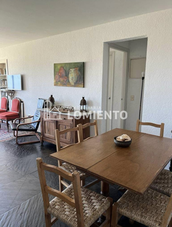 Apartamento ID.663 - Alquiler anual-temporada apartamento 2 dormitorios frente playa brava