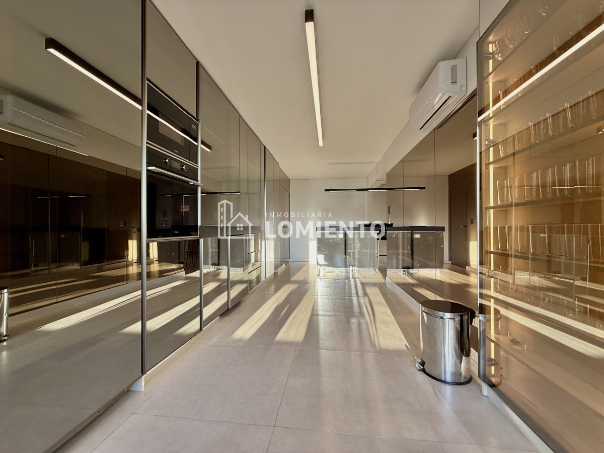 Apartamento ID.1663 - Venta exclusivo apartamento 4 dormitorios Playa Brava 