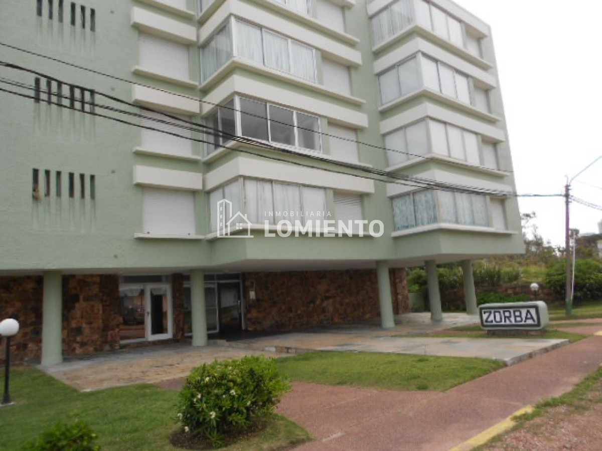Apartamento ID.663 - Alquiler anual-temporada apartamento 2 dormitorios frente playa brava