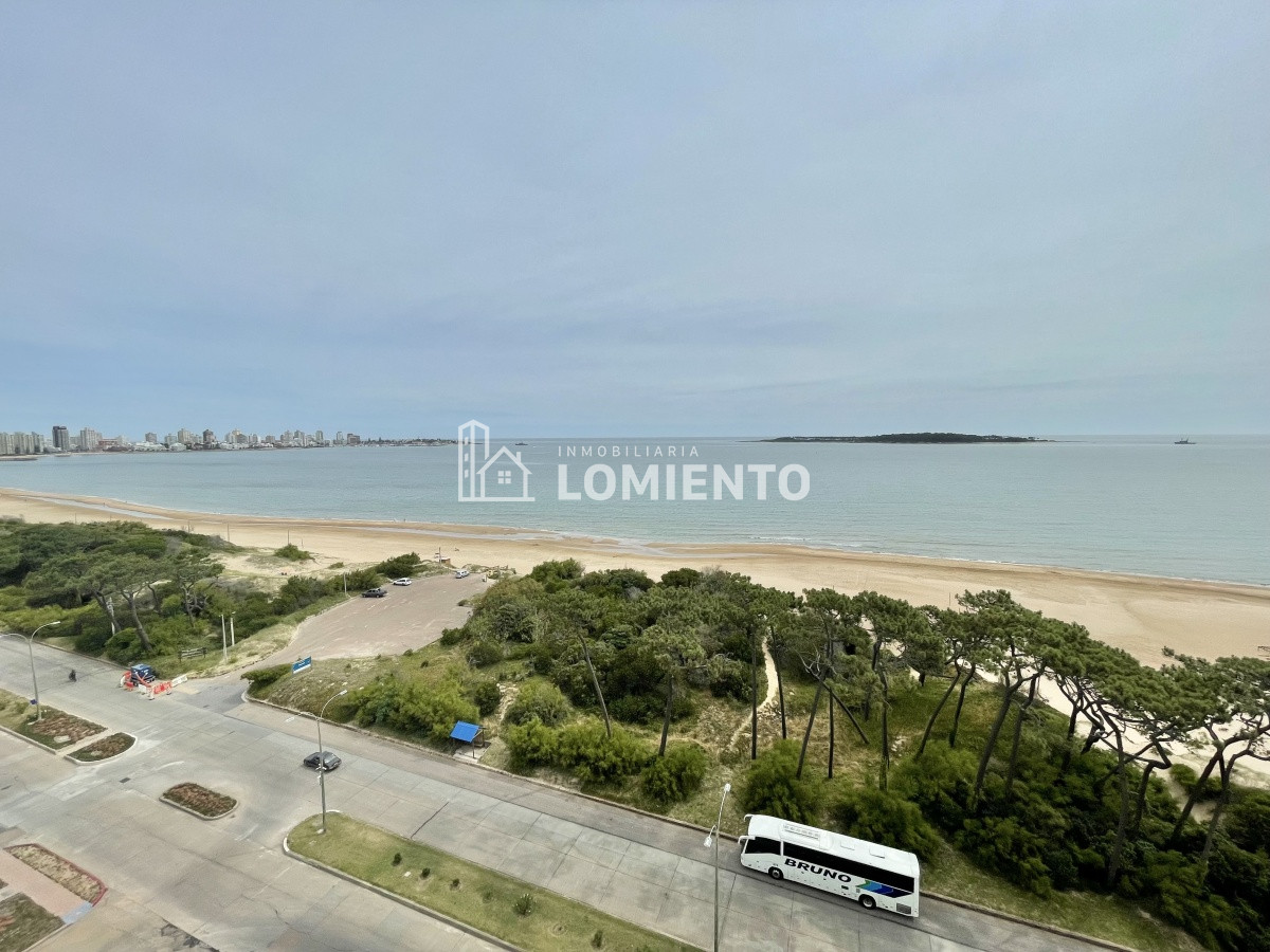 Apartamento ID.1232 - Alquiler temporada apartamento 1 dormitorio Playa Mansa, vista al mar!!