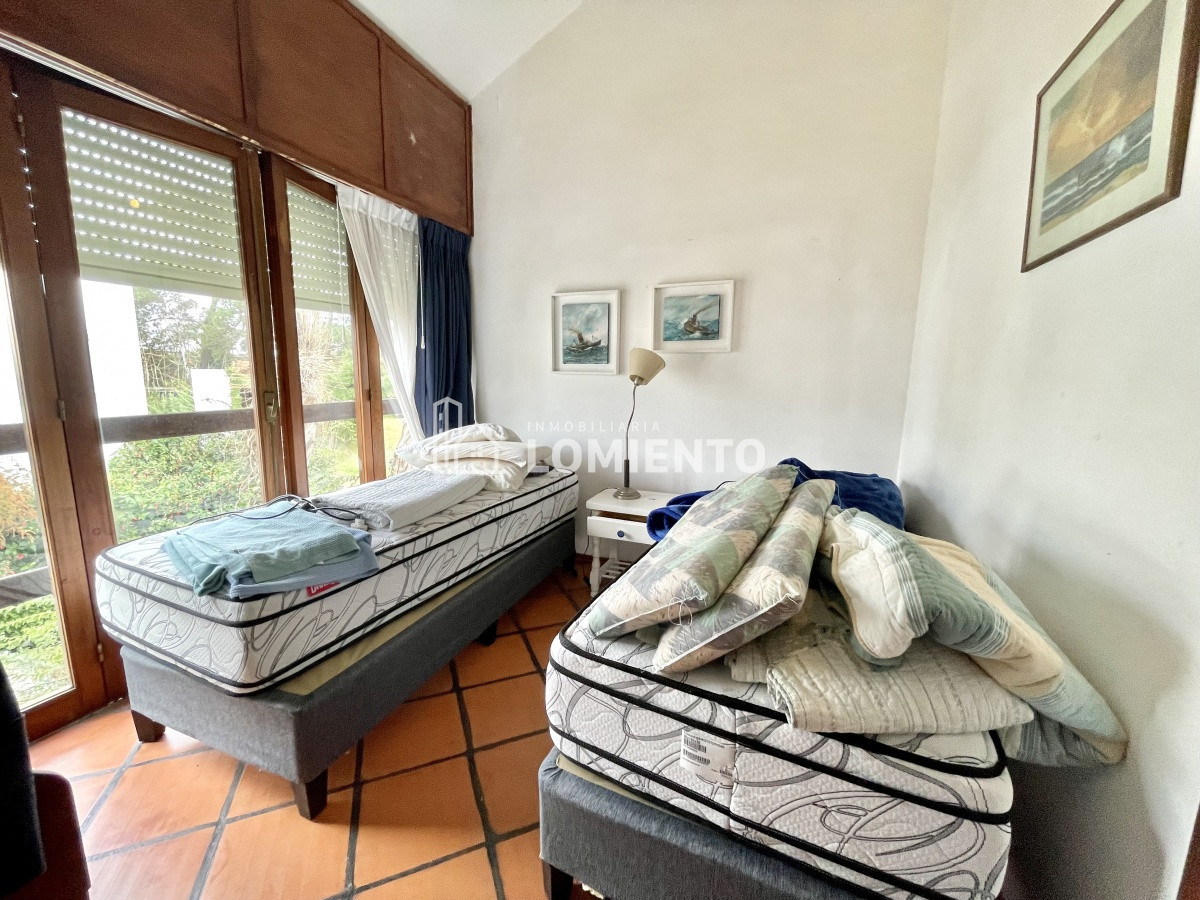 Apartamento ID.1132 - Venta-alquiler temporada apartamento de 4 dormitorios complejo Green Grass