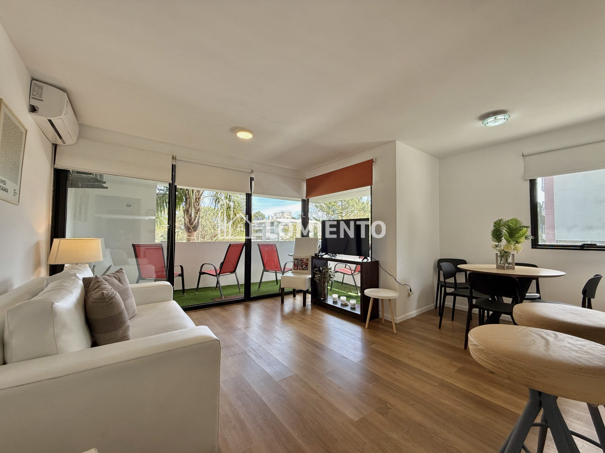 Apartamento ID.1519 - Alquiler temporada apartamento 1 dormitorio Edificio Jardines del Country 