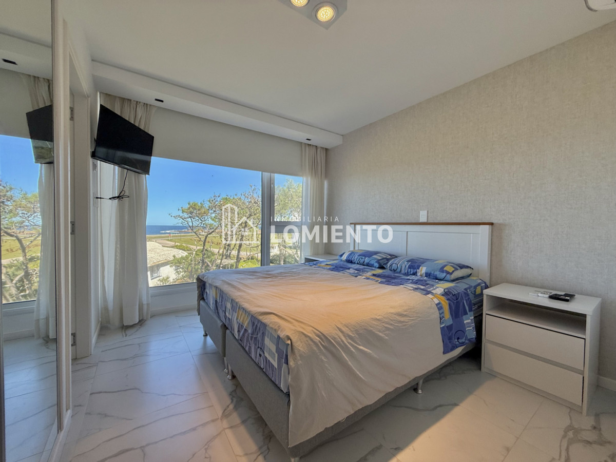 Apartamento ID.1812 - Venta- alquiler anual apartamento 3 dormitorios y Servicio Edificio Poseidon Laguna 