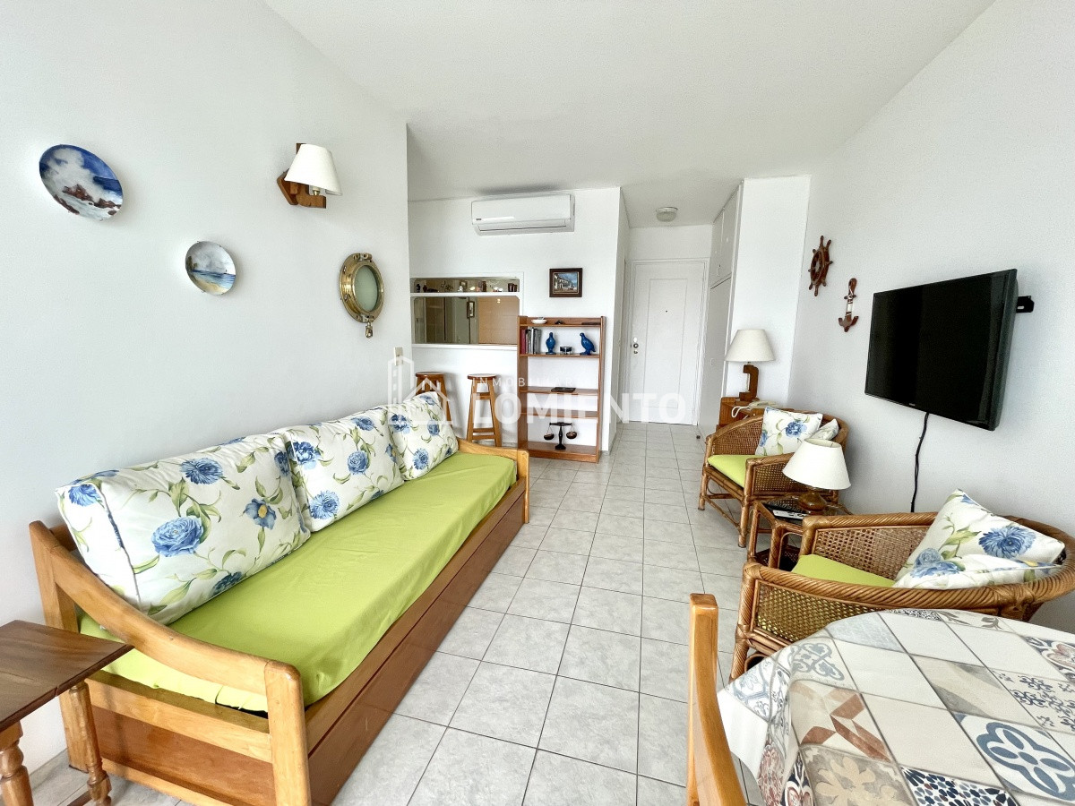 Apartamento ID.1232 - Alquiler temporada apartamento 1 dormitorio Playa Mansa, vista al mar!!
