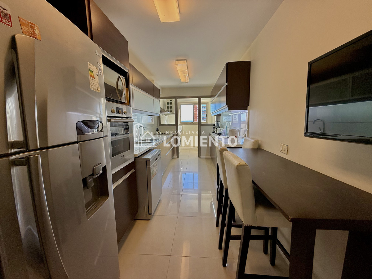 Apartamento ID.623 - Venta/alquiler apartamento 3 dormitorios frente al mar, torre Imperiale