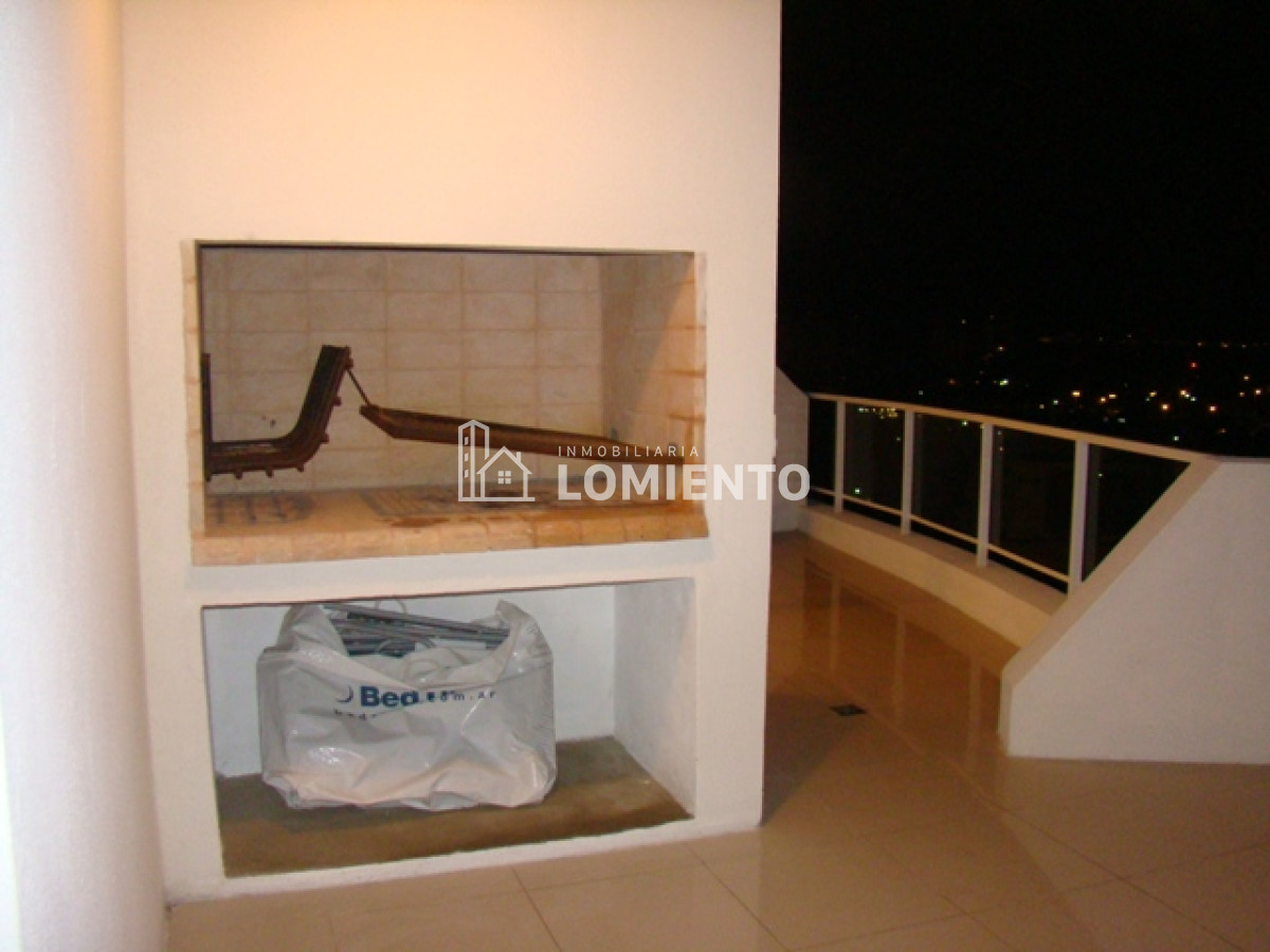 Apartamento ID.994 - Venta Apartamento 2 dormitorios y medio Pent-house Botavara