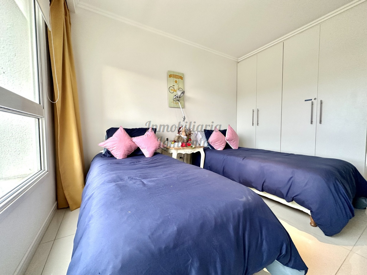 Apartamento ID.1395 - Venta- alquiler temporada apartamento 2 dormitorios con vista al mar Edificio Cruceros