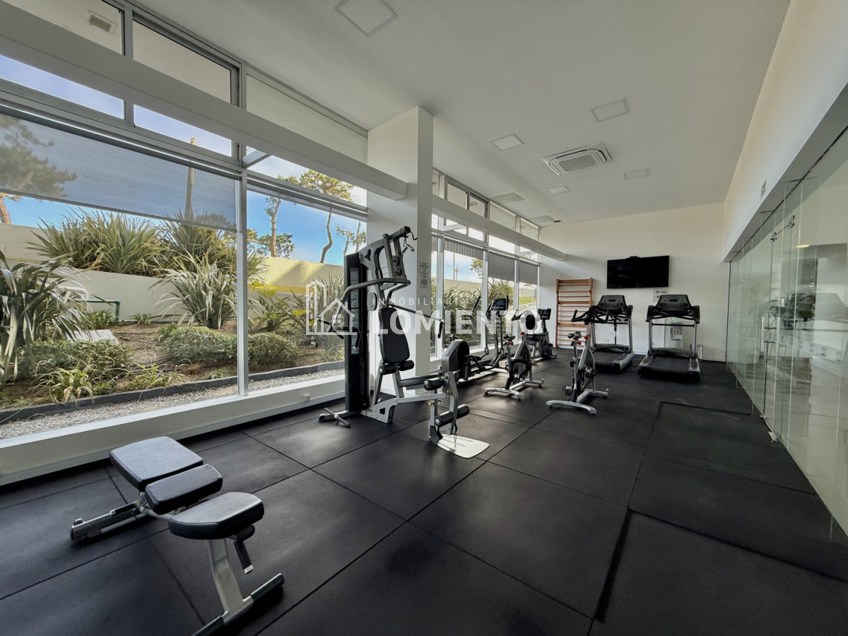 Apartamento ID.1804 - Venta apartamento 2 dormitorios y servicio Edificio Horizonte 