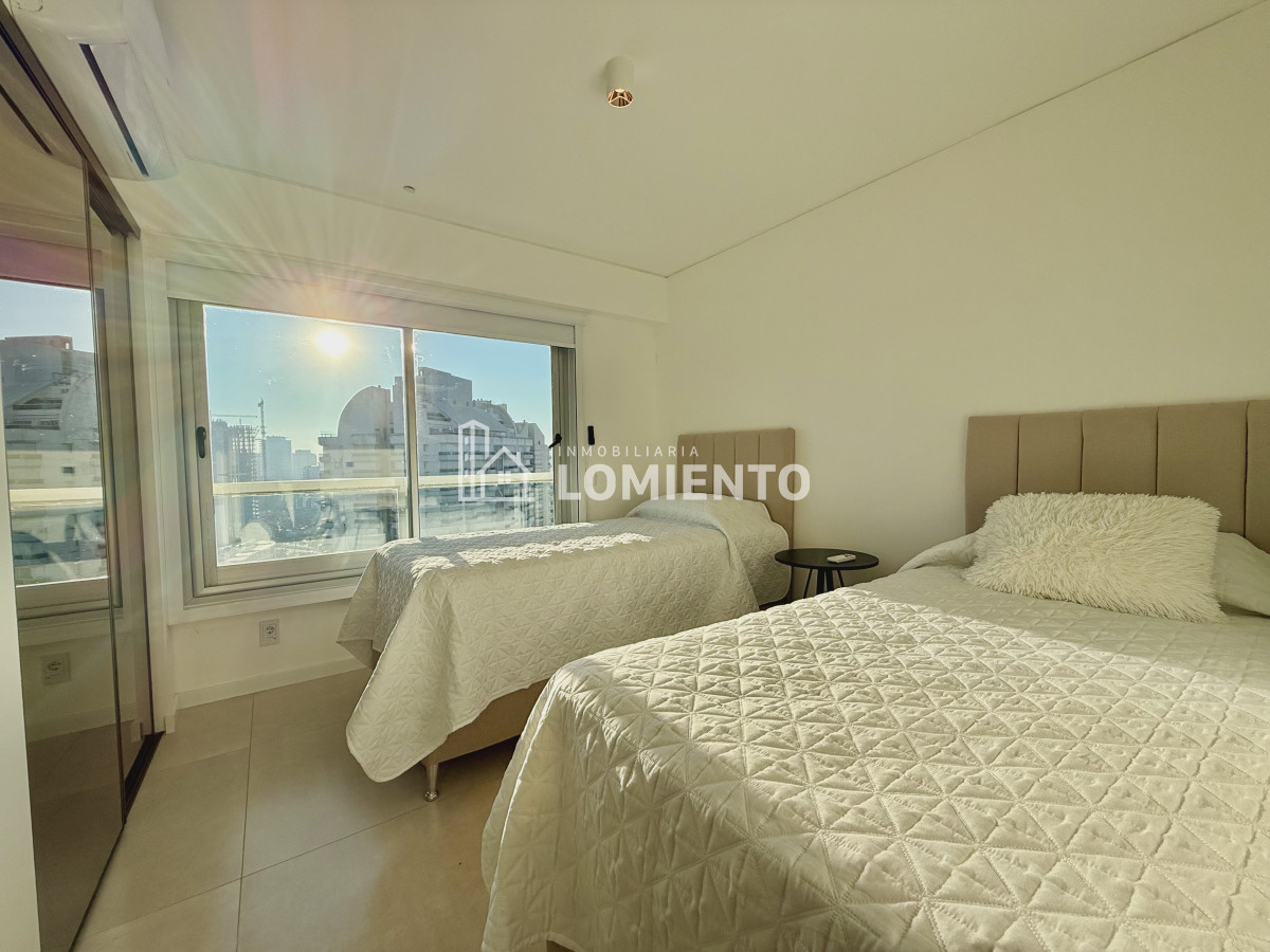 Apartamento ID.1663 - Venta exclusivo apartamento 4 dormitorios Playa Brava 