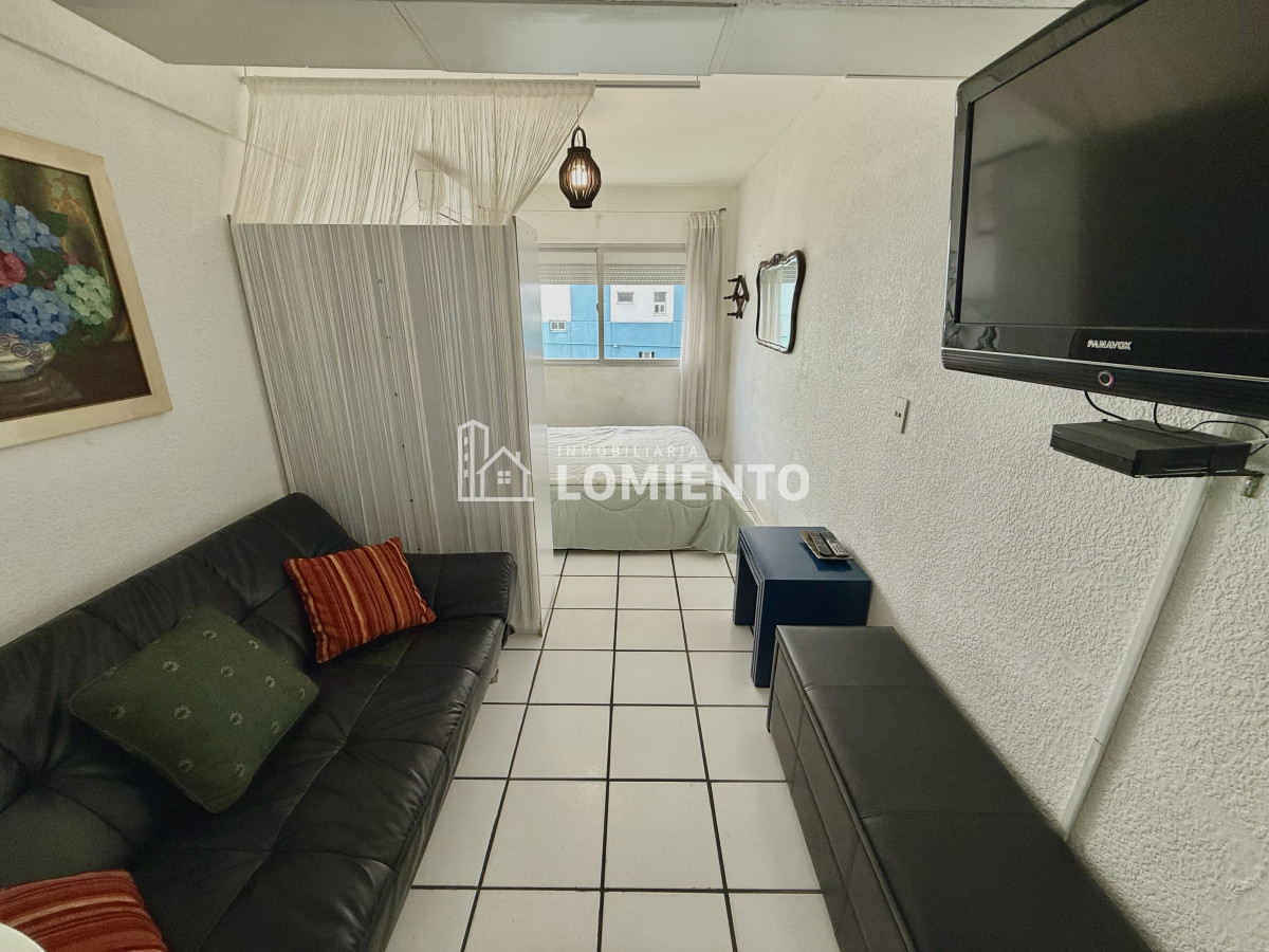 Apartamento ID.1655 - Venta monoambiente en Edificio Chesterfield Tower