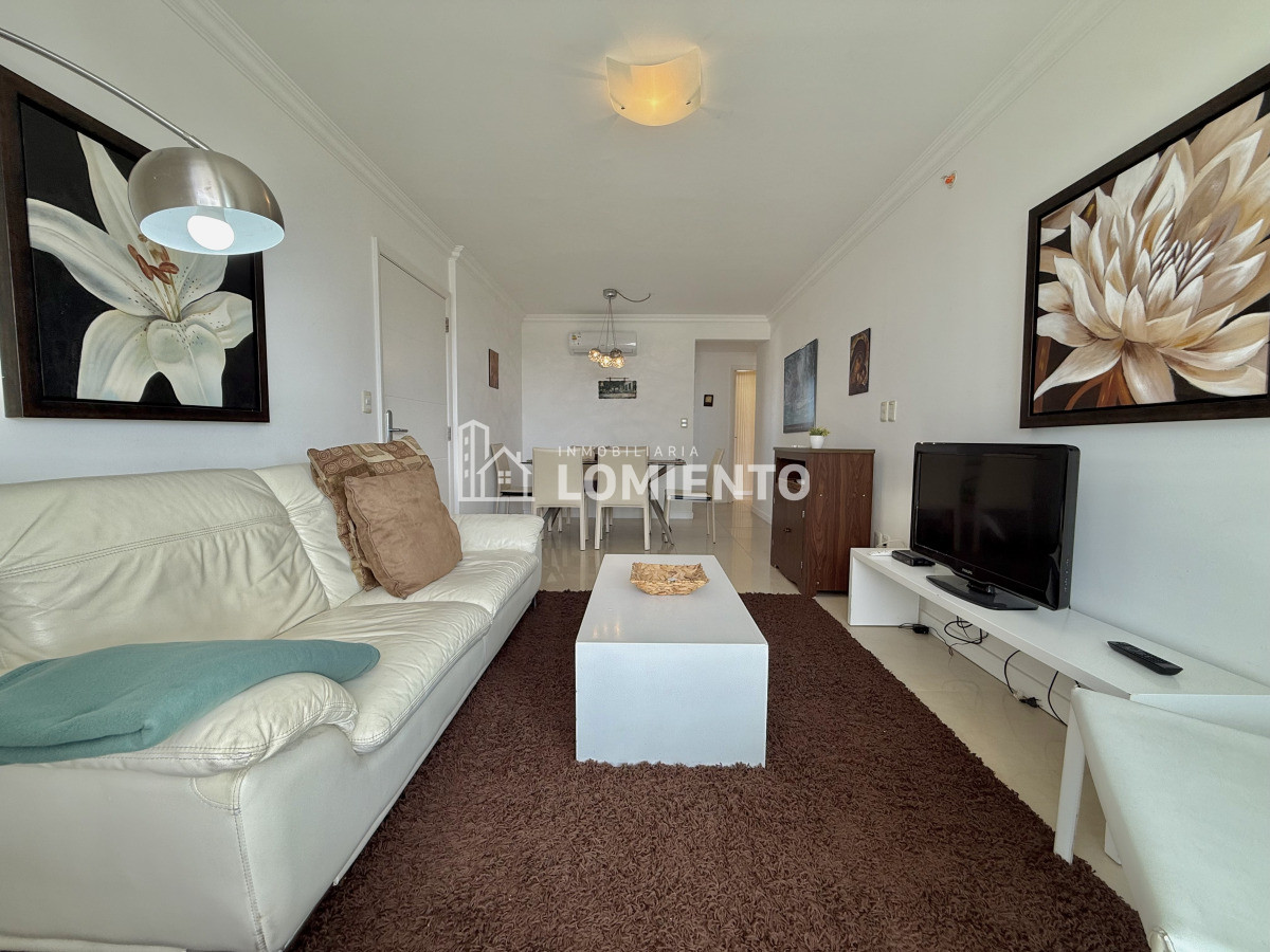 Apartamento ID.1726 - Venta apartamento 2 dormitorios y medio Edificio Casino Tower