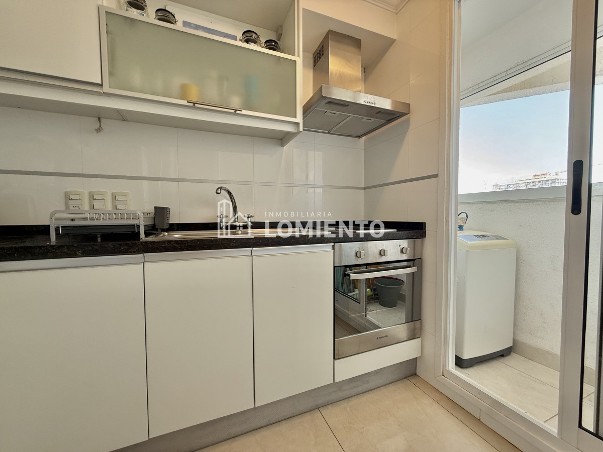 Apartamento ID.1726 - Venta apartamento 2 dormitorios y medio Edificio Casino Tower