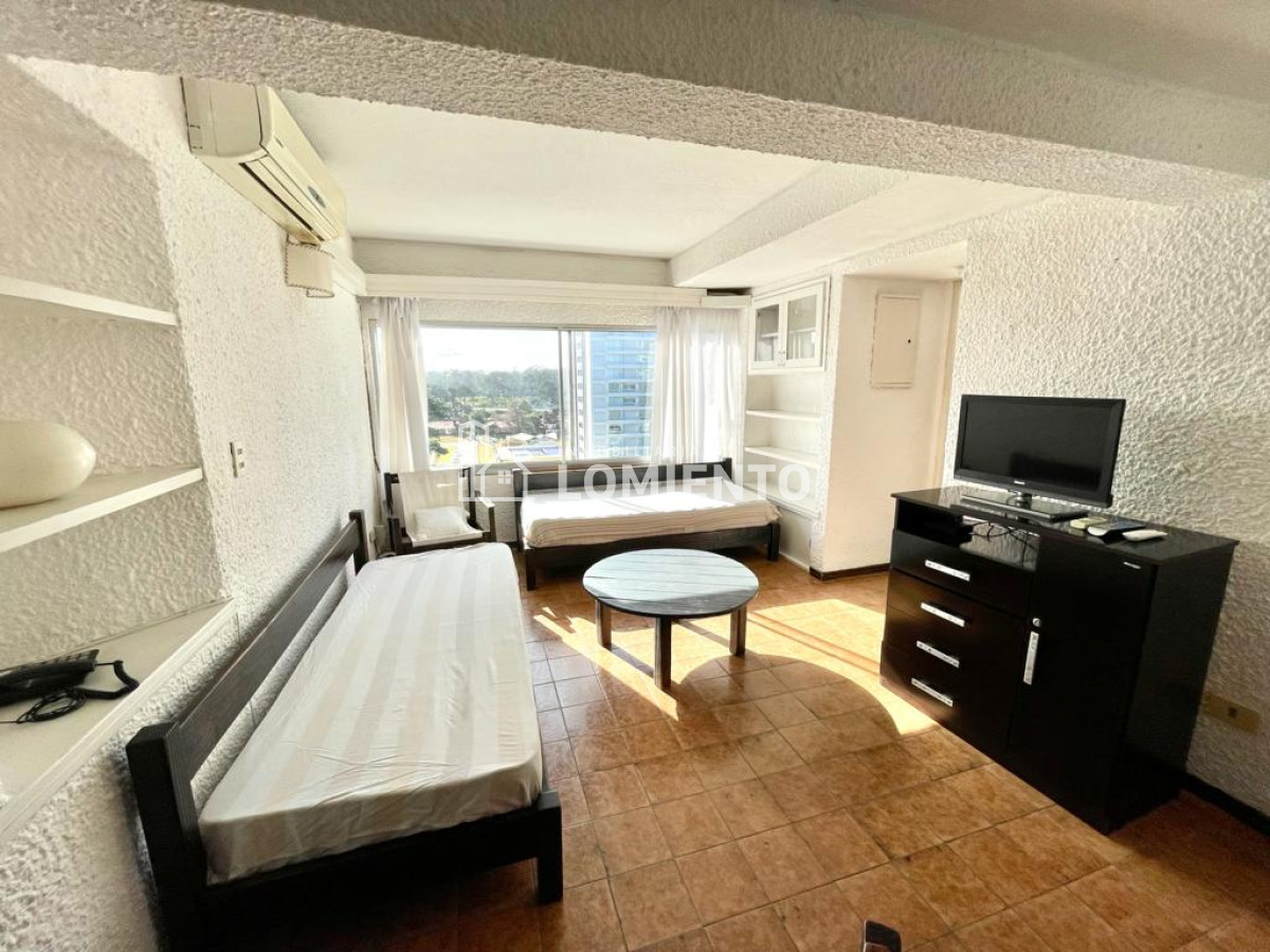 Apartamento ID.1144 - Alquiler anual- temporada apartamento 1 dormitorio en Roosevelt