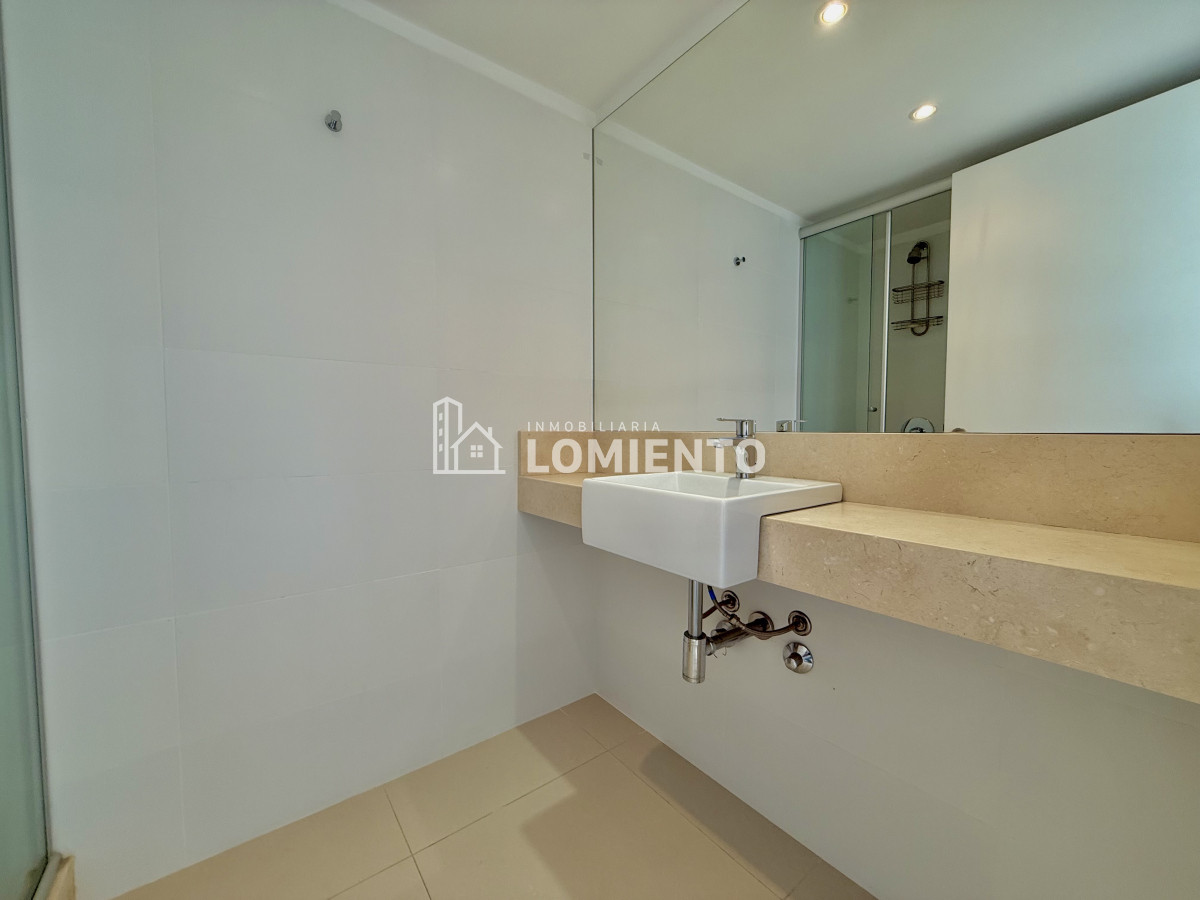 Apartamento ID.1677 - Venta- alquiler apartamento primera línea al mar 3 dormitorios Edificio Horizonte 