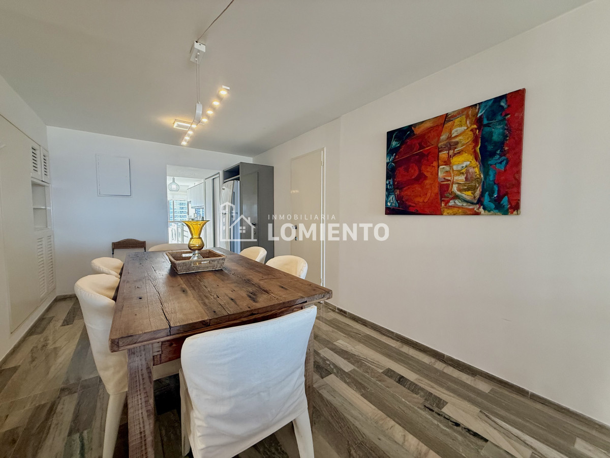 Apartamento ID.1650 - Oportunidad venta- alquiler anual apartamento 3 dormitorios y servicio Edificio Parquemar Center