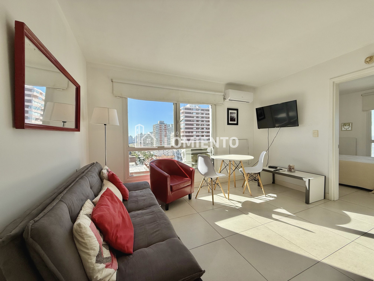 Apartamento ID.1653 - Oportunidad Venta apartamento 1 dormitorio edificio Lux Tower 