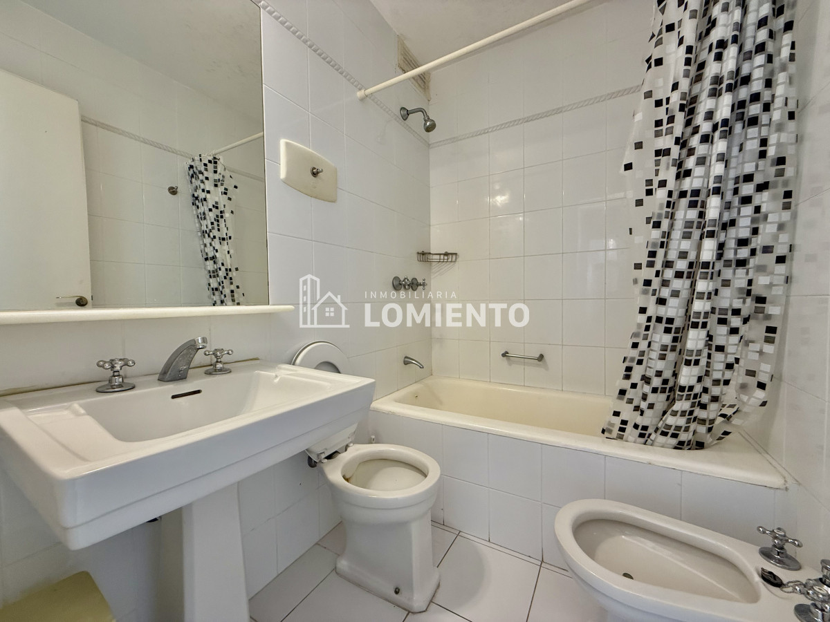 Apartamento ID.820 - Venta apartamento 2 dormitorios y servicio Torre Vanguardia
