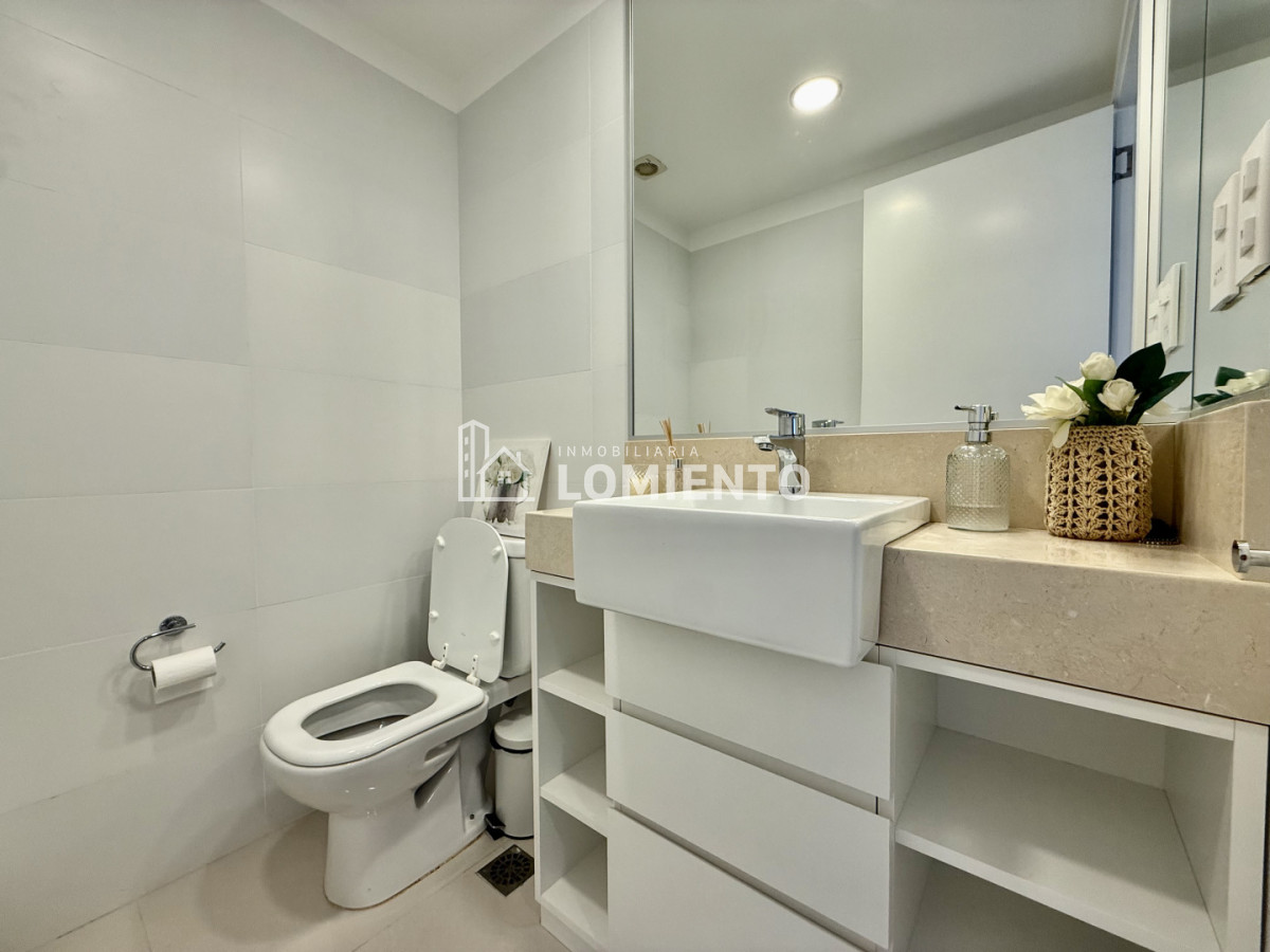 Apartamento ID.1804 - Venta apartamento 2 dormitorios y servicio Edificio Horizonte 