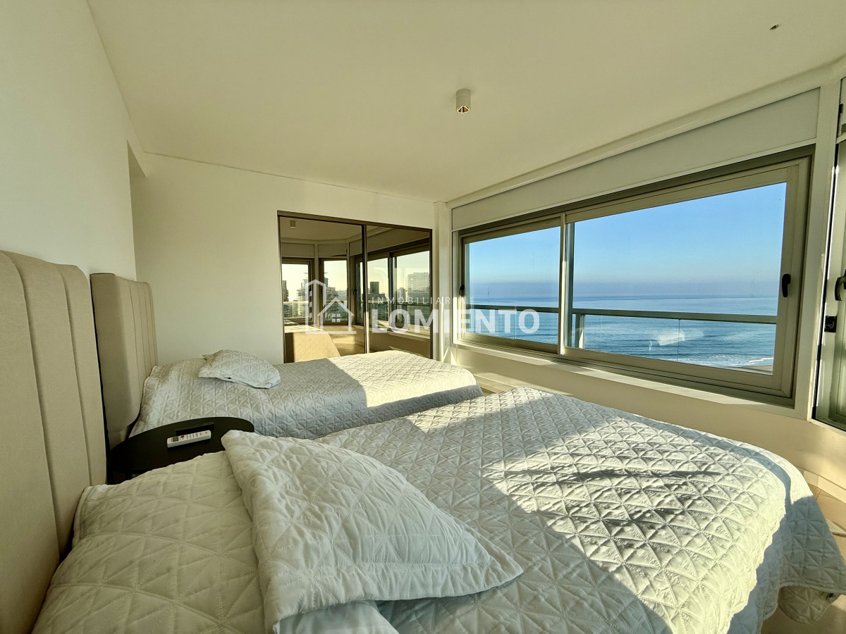 Apartamento ID.1663 - Venta exclusivo apartamento 4 dormitorios Playa Brava 