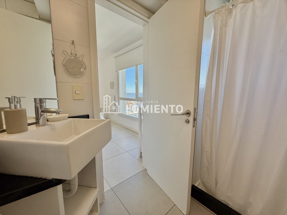 Apartamento ID.1653 - Oportunidad Venta apartamento 1 dormitorio edificio Lux Tower 