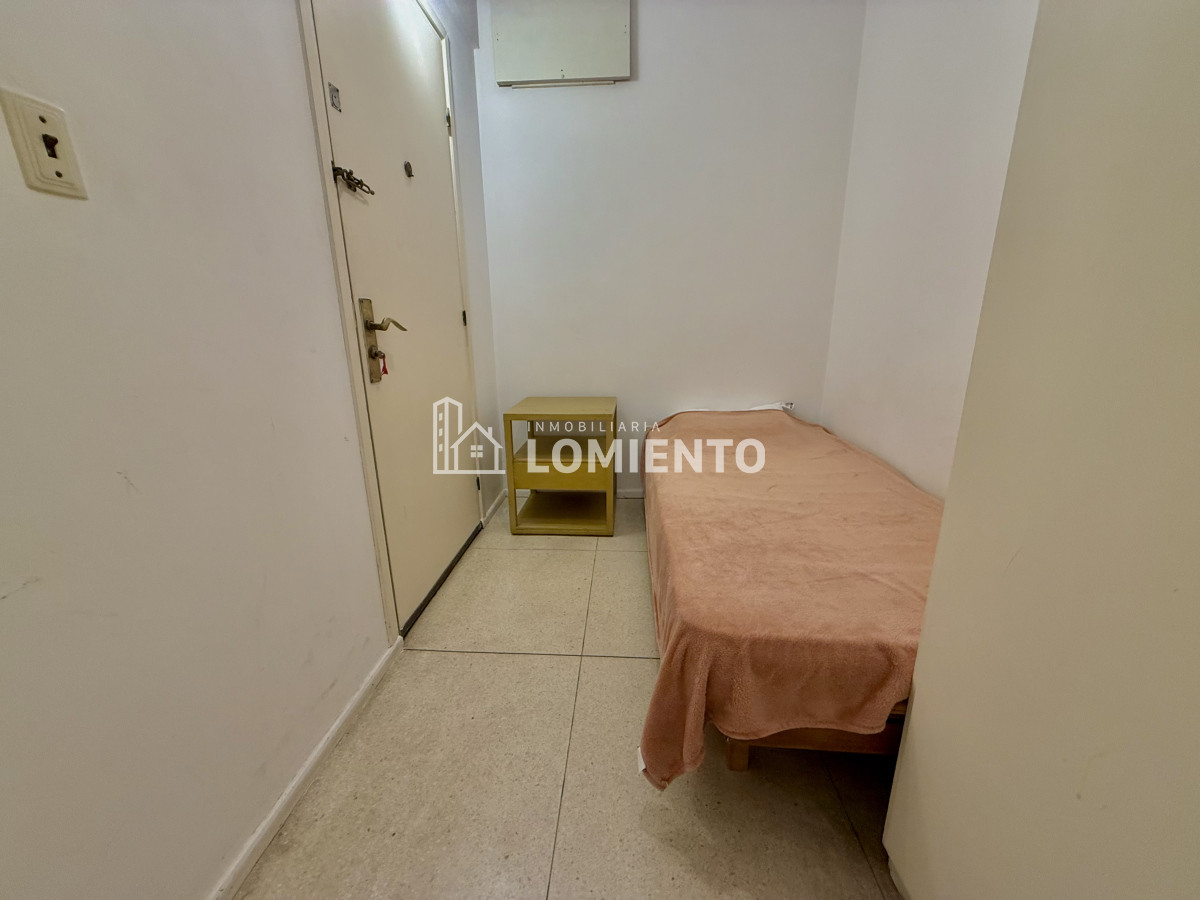 Apartamento ID.820 - Venta apartamento 2 dormitorios y servicio Torre Vanguardia