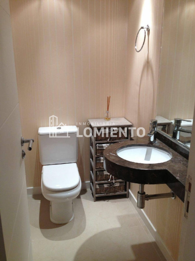 Apartamento ID.258 - Alquiler anual-temporada 2 dormitorios y servicio, edificio Casino Tower