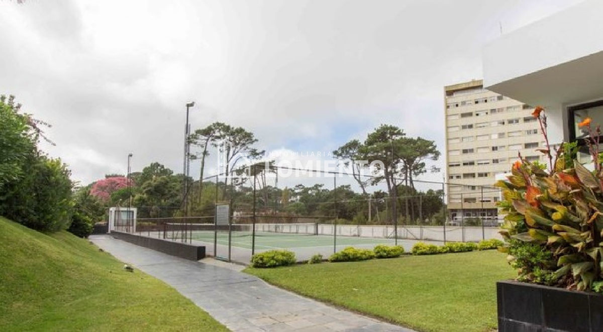 Apartamento ID.337 - Venta- alquiler anual apartamento 3 dormitorios Jardines del Country -