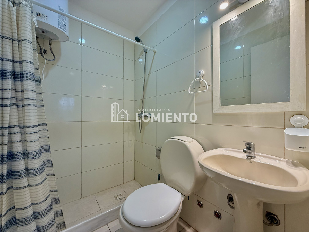 Apartamento ID.1673 - Alquiler temporada monoambiente Centro de Maldonado 