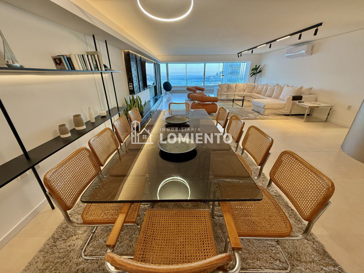 Apartamento ID.1663 - Venta exclusivo apartamento 4 dormitorios Playa Brava 