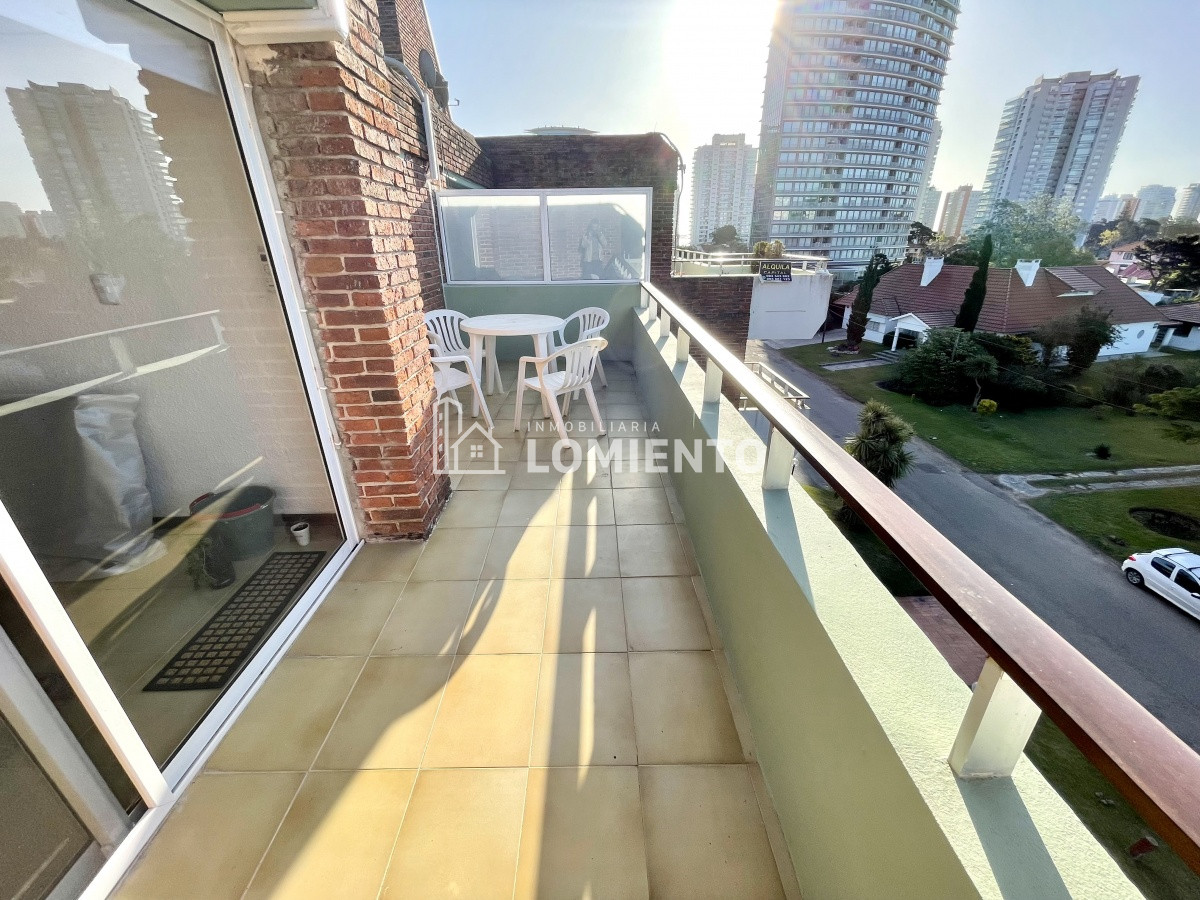Apartamento ID.1345 - Alquiler anual- temporada apartamento 2 dormitorios Zona Aidy Grill