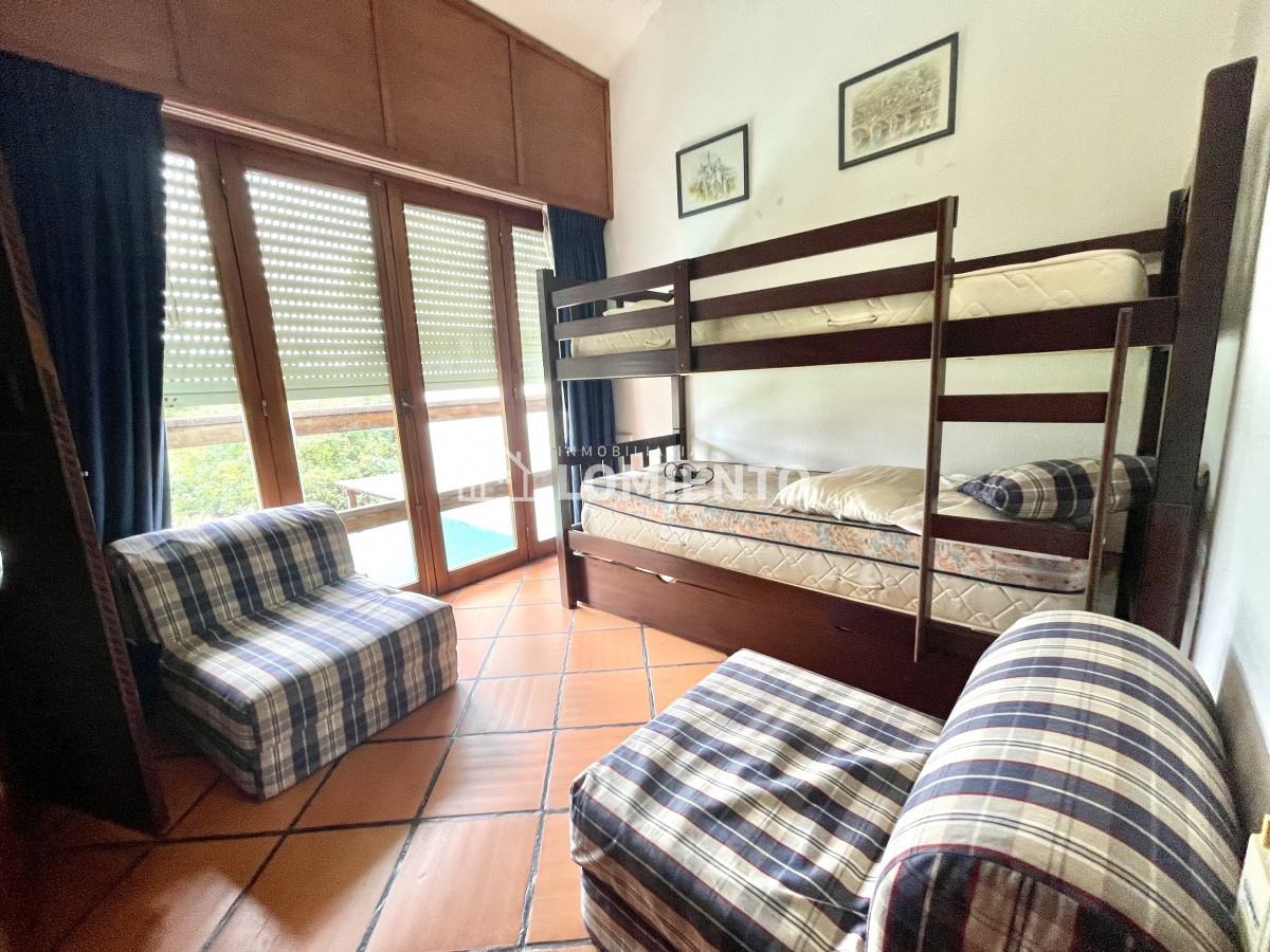 Apartamento ID.1132 - Venta-alquiler temporada apartamento de 4 dormitorios complejo Green Grass