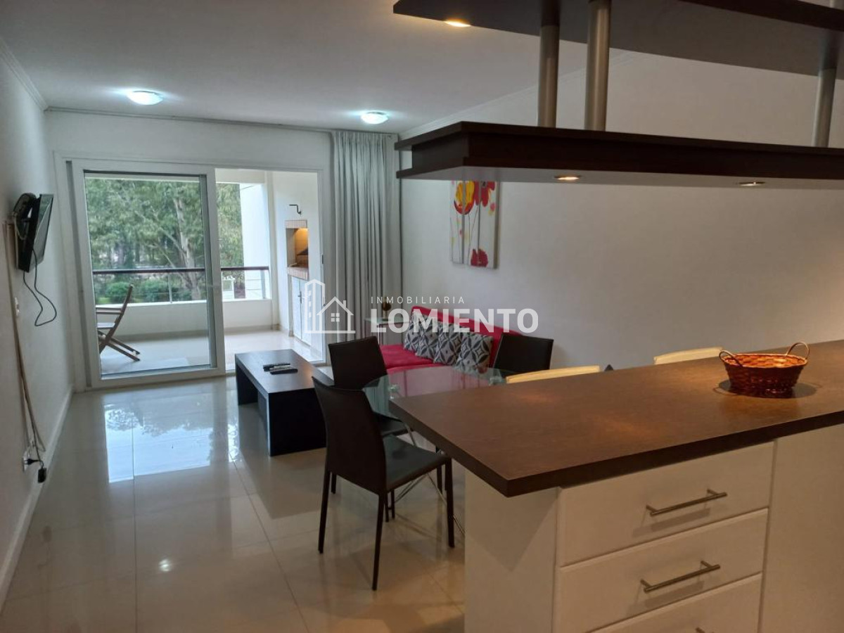 Apartamento ID.1556 - Alquiler temporada apartamento 1 dormitorio con Parrillero propio Green Park- Solanas