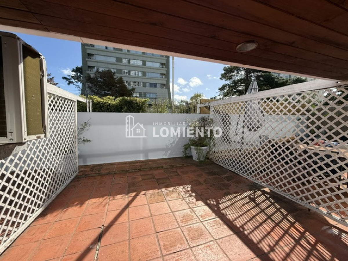 Apartamento ID.1835 - Venta apartamento Monoambiente con terraza y Garaje