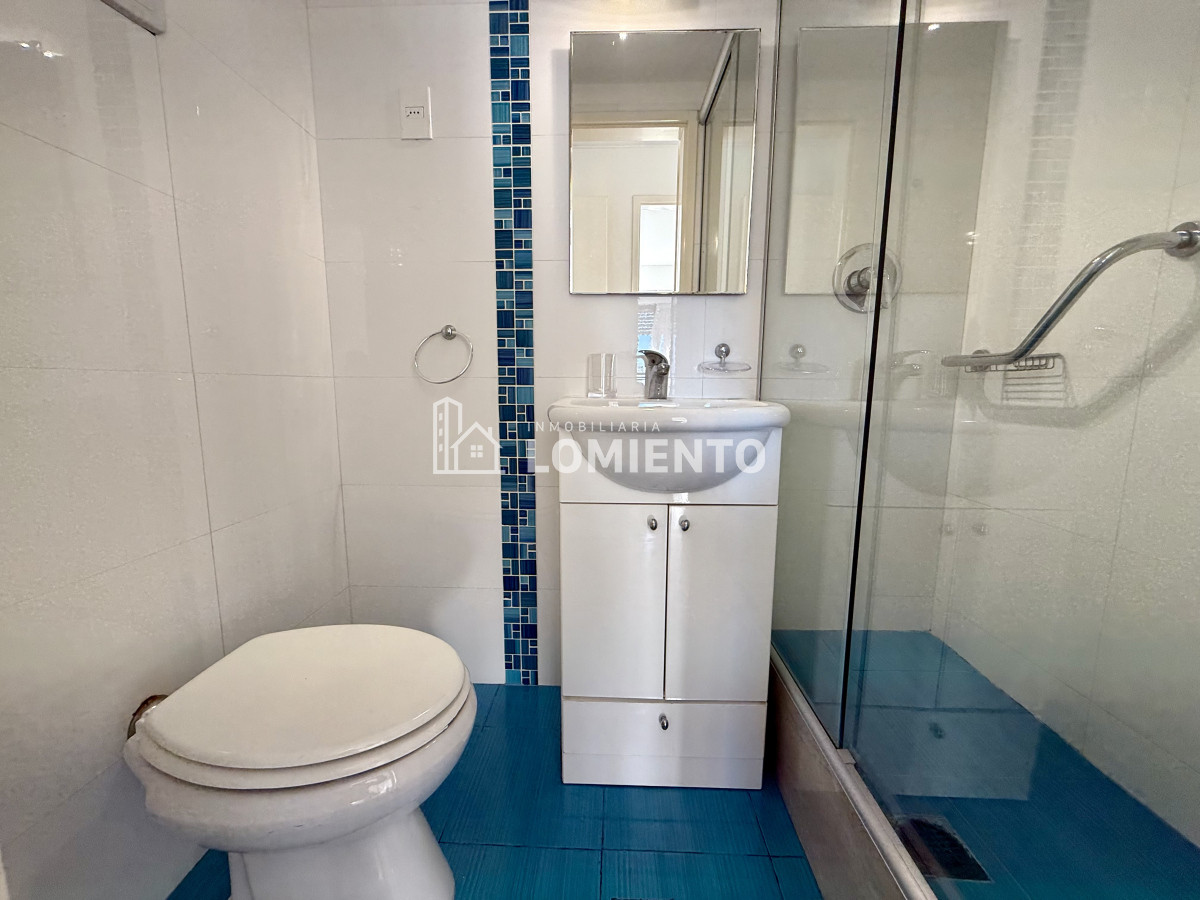 Apartamento ID.1650 - Oportunidad venta- alquiler anual apartamento 3 dormitorios y servicio Edificio Parquemar Center