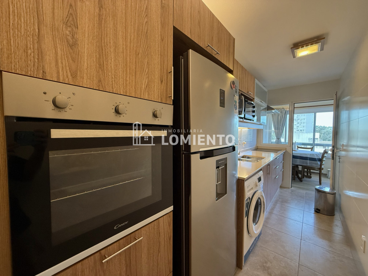 Apartamento ID.1826 - Venta- alquiler anual amplio apartamento de 1 dormitorio Torre Punta del Este